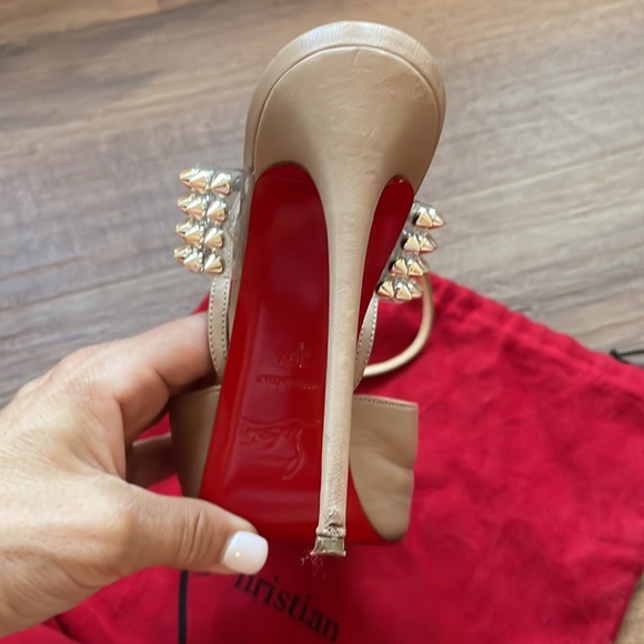 36 1/2 nude Louboutin - Picture 8 of 9
